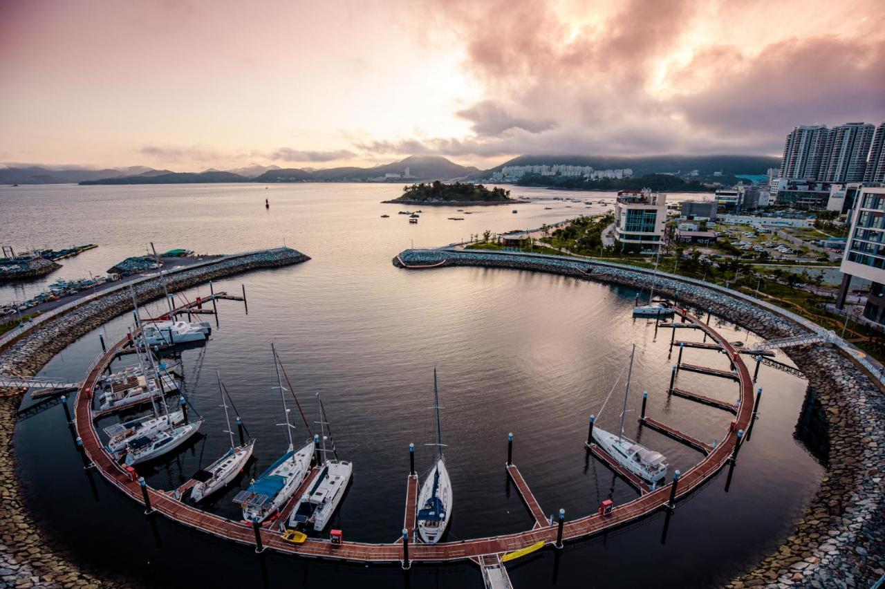 Ocean Marina Suite View Josu Exteriér fotografie